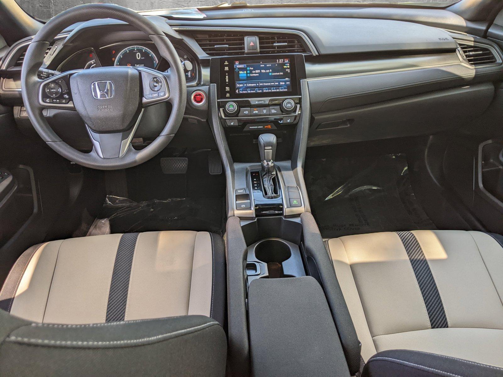 2018 Honda Civic Hatchback Vehicle Photo in PEMBROKE PINES, FL 33024-6534