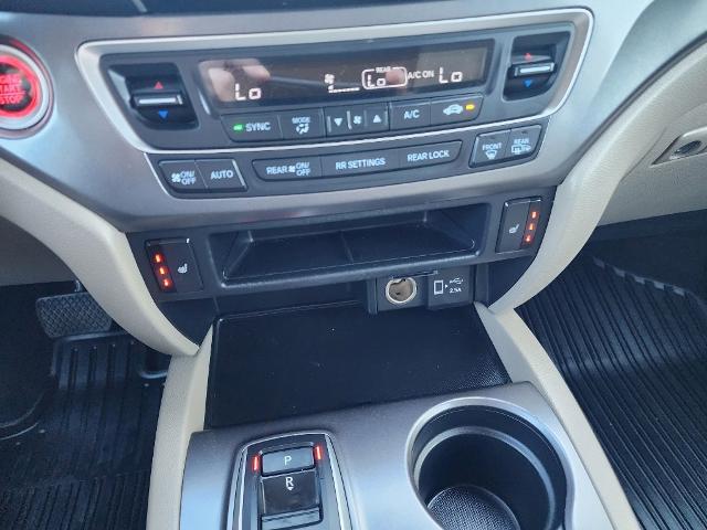 2021 Honda Pilot Vehicle Photo in PARIS, TX 75460-2116