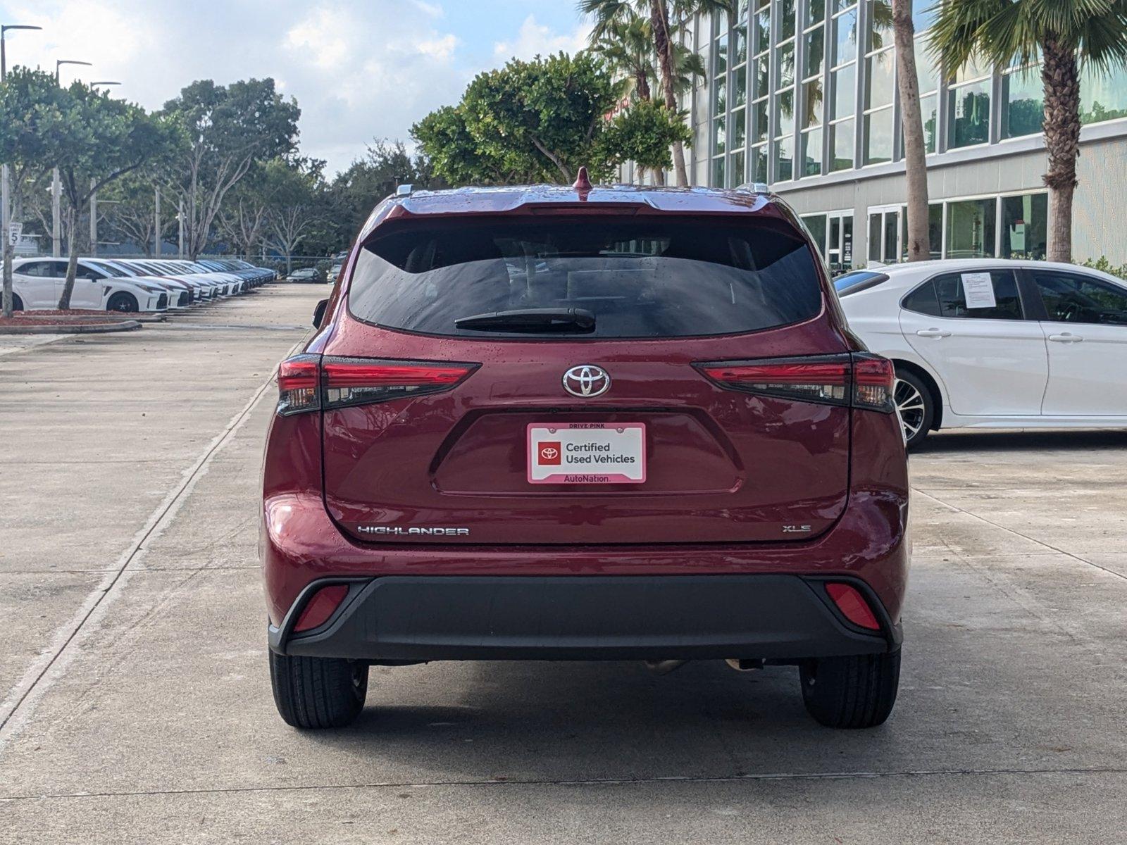 2022 Toyota Highlander Vehicle Photo in Davie, FL 33331