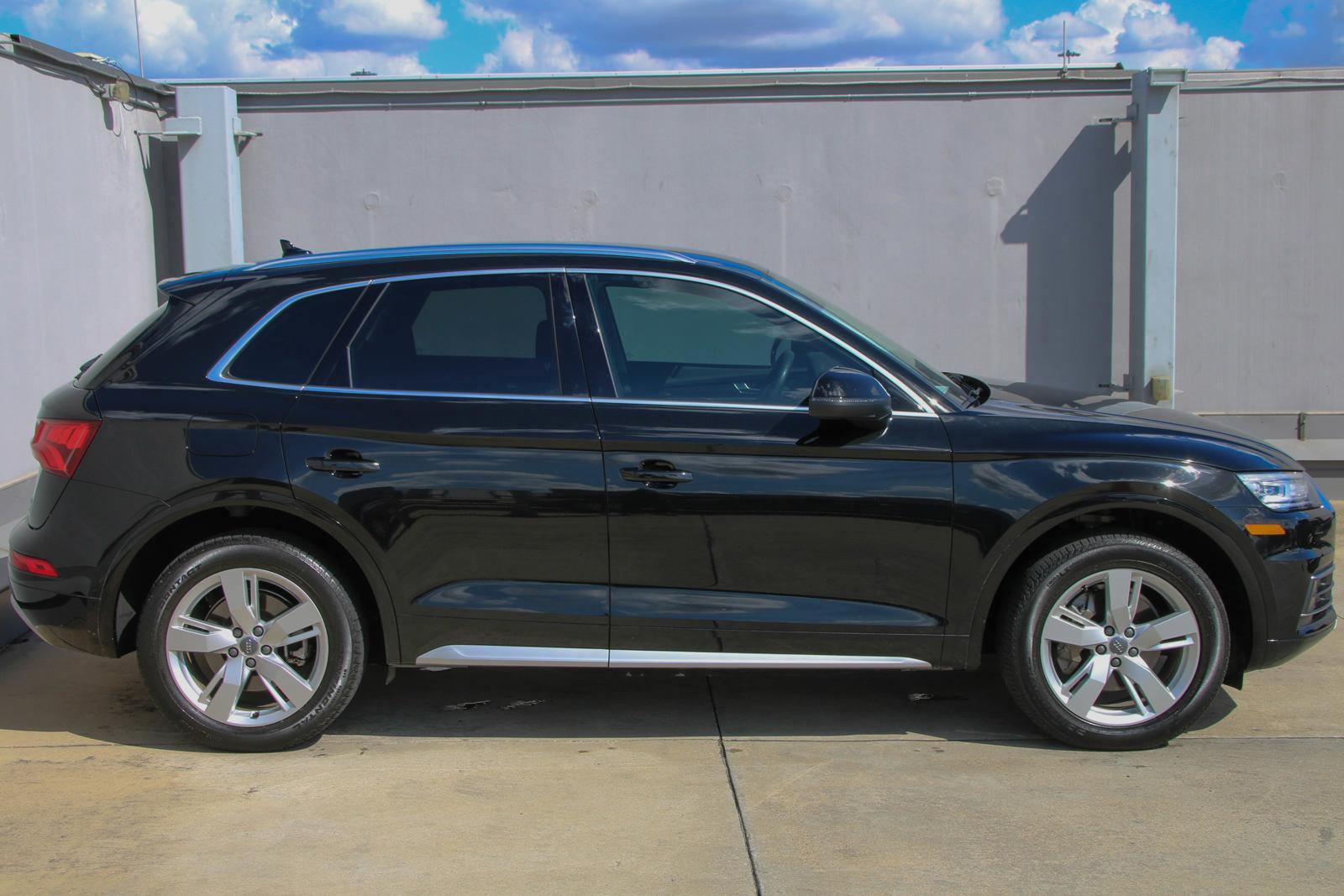 2019 Audi Q5 Vehicle Photo in SUGAR LAND, TX 77478