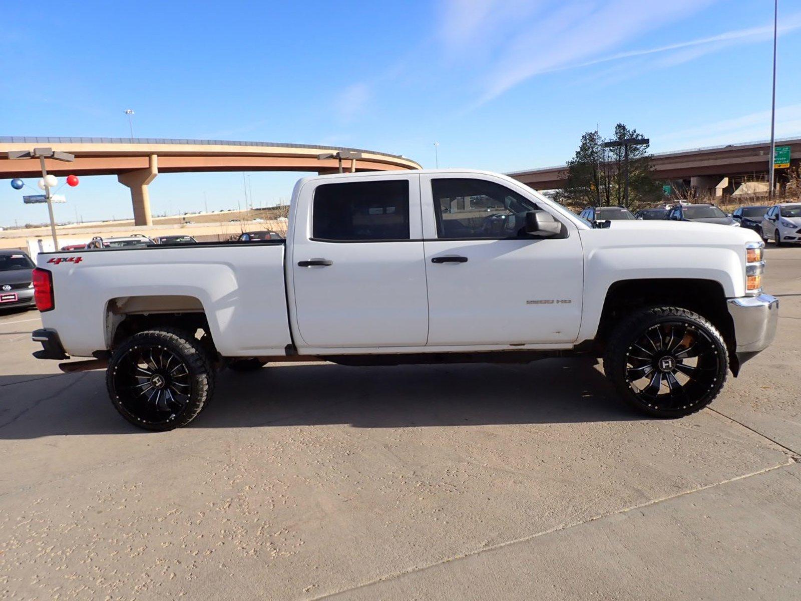 2018 Chevrolet Silverado 2500HD Vehicle Photo in DENVER, CO 80221-3610