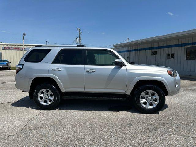 2021 Toyota 4Runner Vehicle Photo in TUPELO, MS 38801-6508