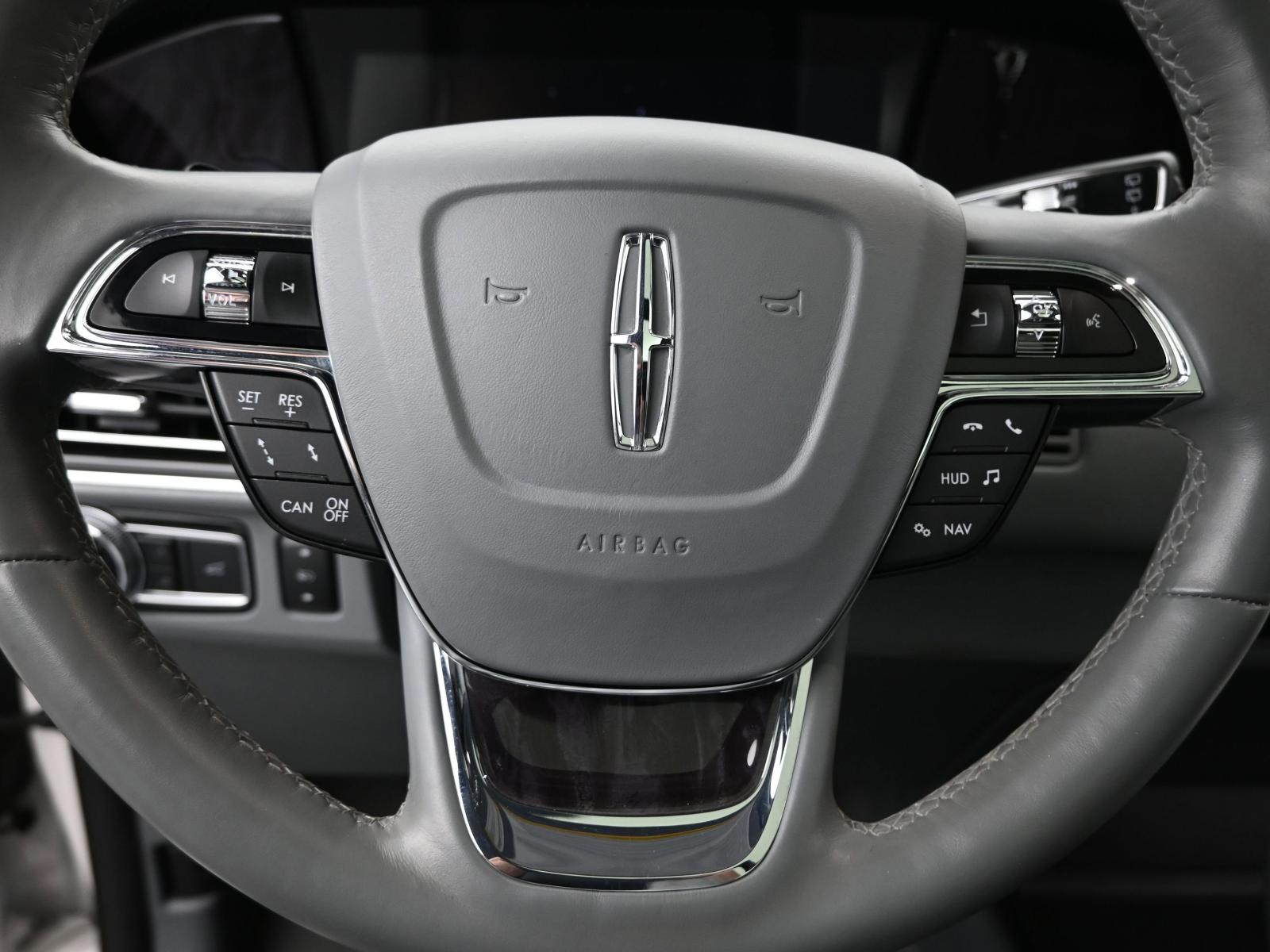 2019 Lincoln Navigator Vehicle Photo in Cedar Rapids, IA 52402