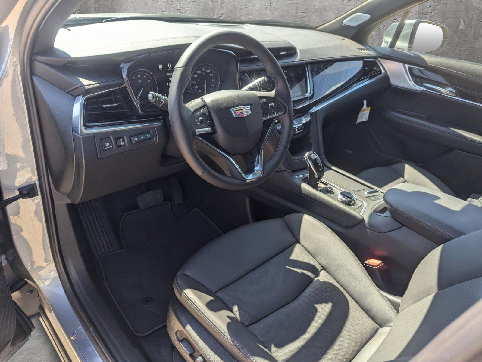 2025 Cadillac XT6 Vehicle Photo in CORPUS CHRISTI, TX 78412-4902