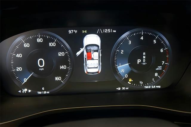 2022 Volvo XC40 Vehicle Photo in Grapevine, TX 76051