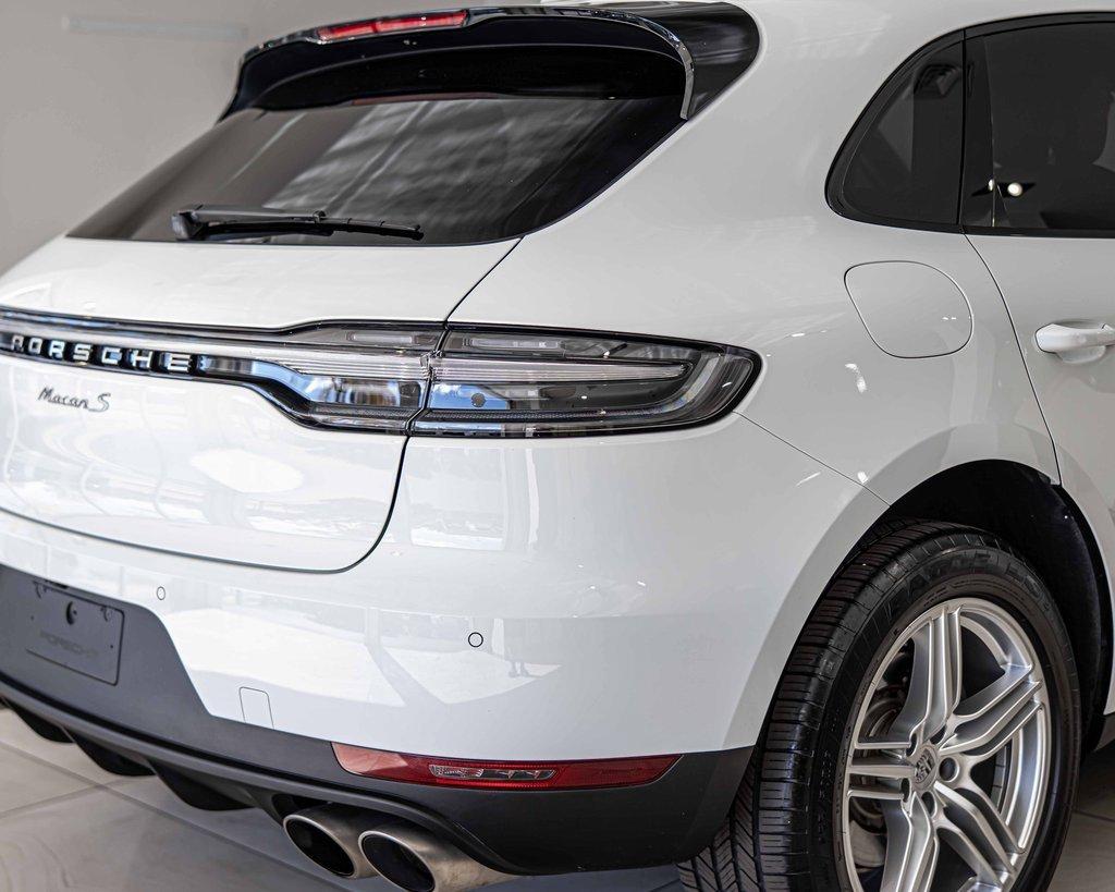 2021 Porsche Macan Vehicle Photo in Saint Charles, IL 60174