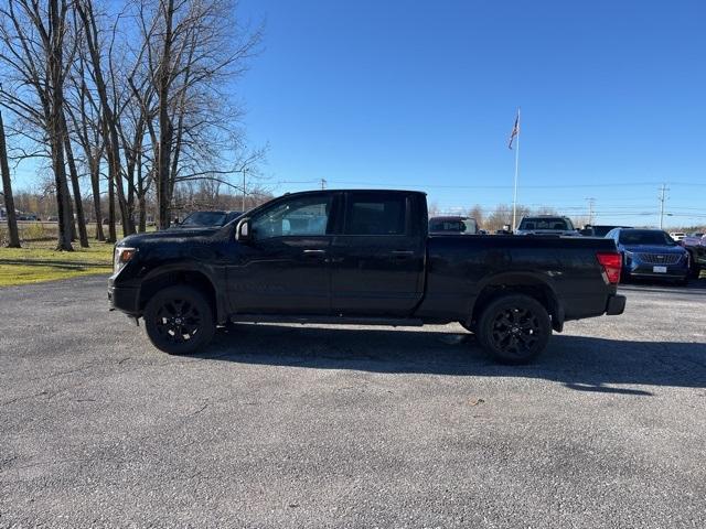 Used 2018 Nissan Titan XD SV with VIN 1N6BA1F40JN526815 for sale in Saint Albans, VT