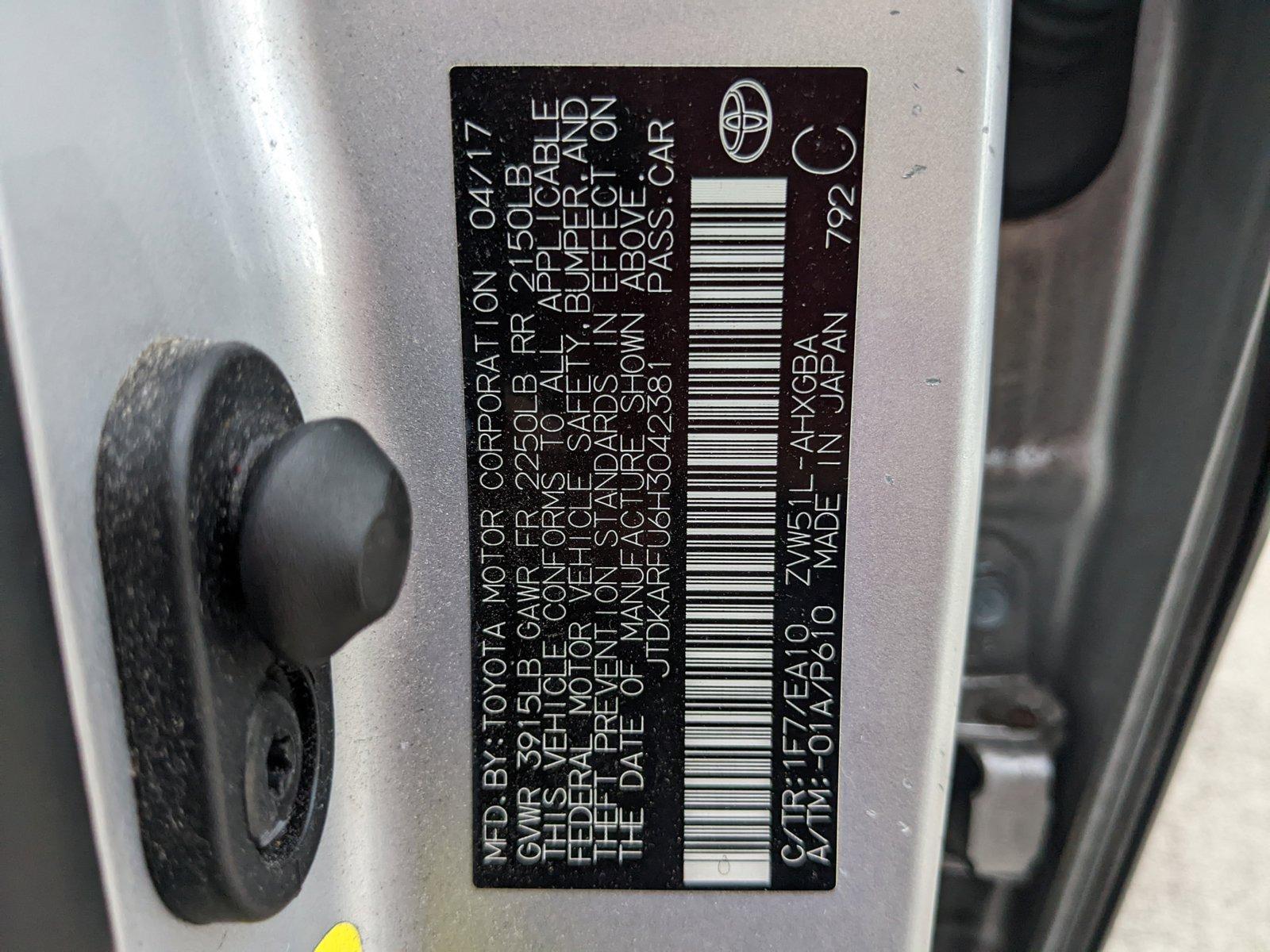 2017 Toyota Prius Vehicle Photo in Davie, FL 33331