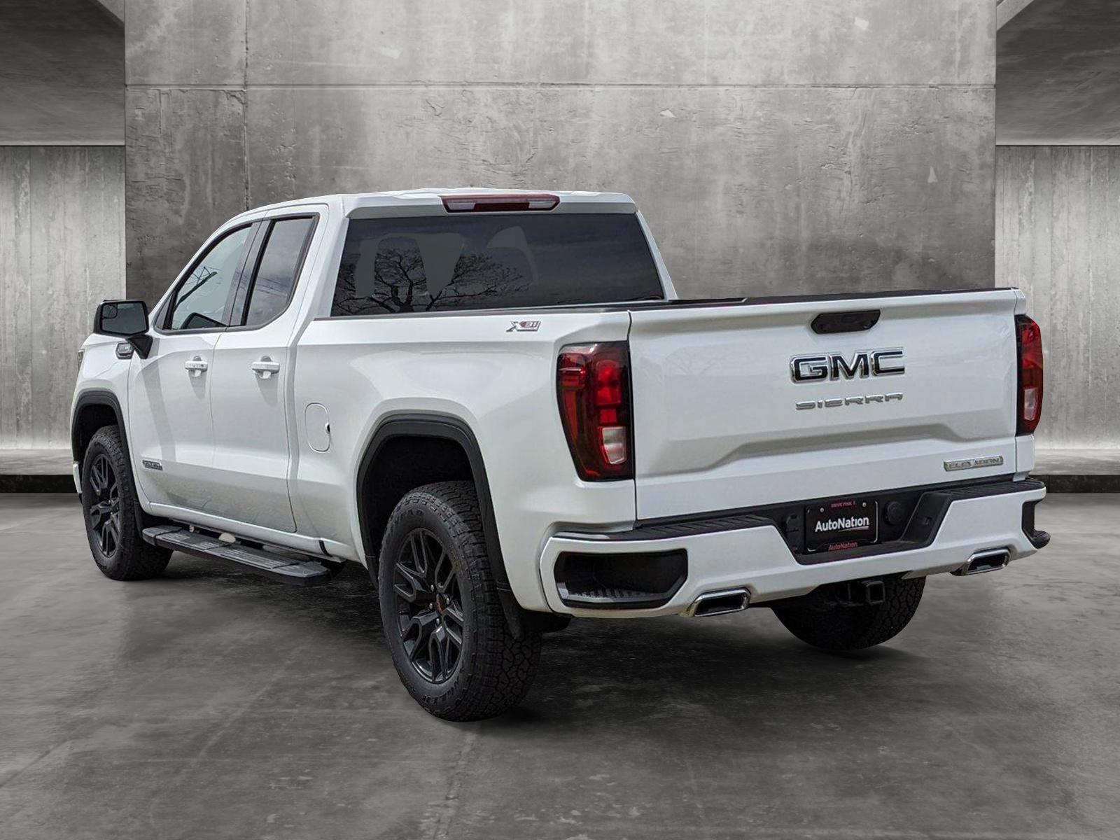 2024 GMC Sierra 1500 Vehicle Photo in GOLDEN, CO 80401-3850