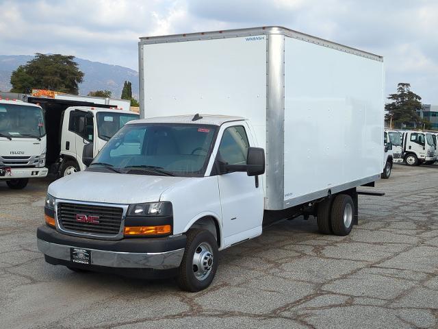 2024 GMC Savana Cutaway 3500 Vehicle Photo in PASADENA, CA 91107-3803