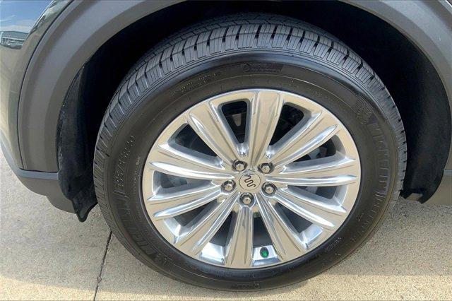 2022 Ford Explorer Vehicle Photo in TOPEKA, KS 66609-0000