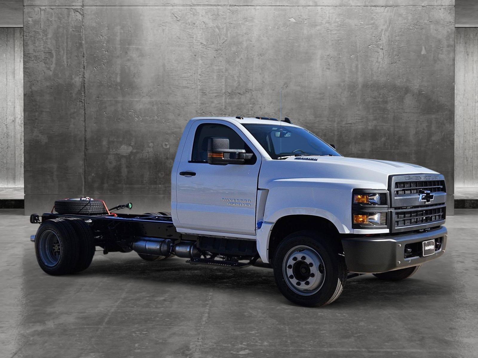 2024 Chevrolet Silverado 4500 HD Vehicle Photo in AMARILLO, TX 79103-4111