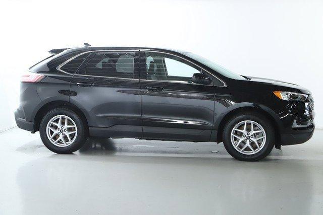 2024 Ford Edge Vehicle Photo in BEACHWOOD, OH 44122-4298