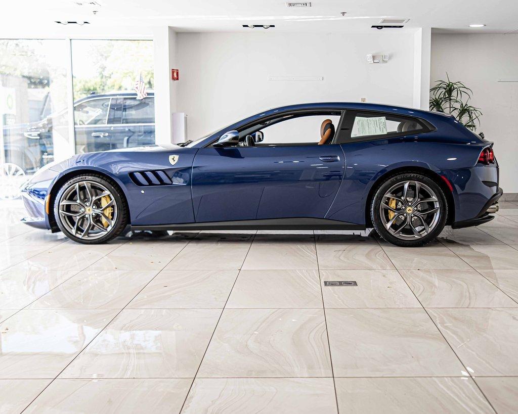 2019 Ferrari GTC4Lusso Vehicle Photo in Saint Charles, IL 60174