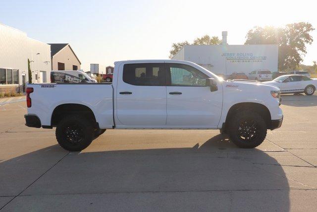 Used 2022 Chevrolet Silverado 1500 Custom with VIN 3GCPDCED0NG644245 for sale in Waverly, IA