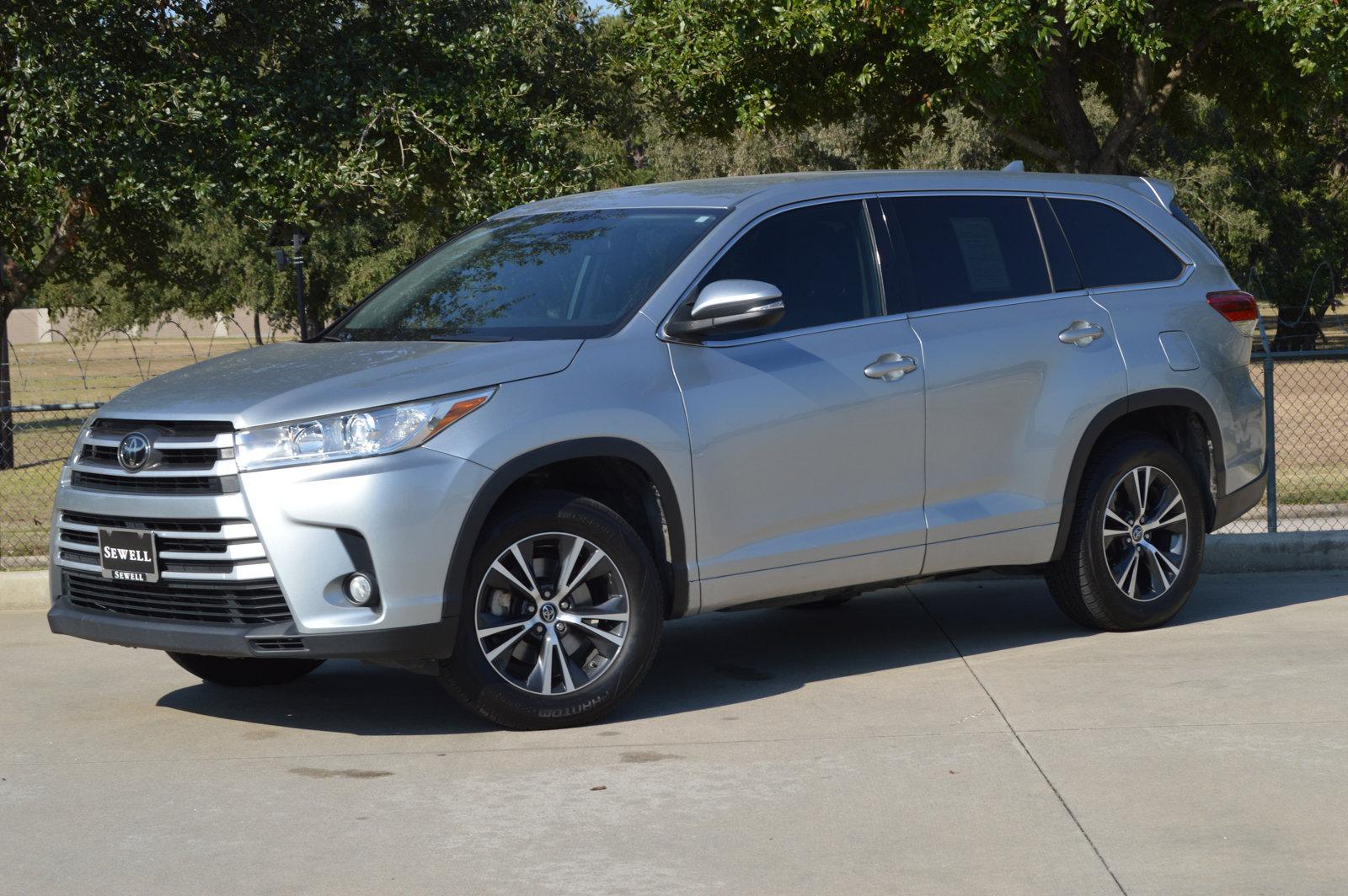 2018 Toyota Highlander Vehicle Photo in Houston, TX 77090