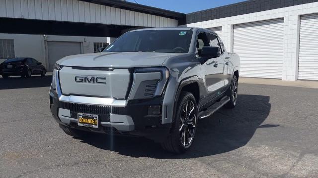 2024 GMC Sierra EV Vehicle Photo in TURLOCK, CA 95380-4918