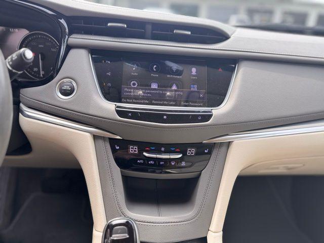 2021 Cadillac XT5 Vehicle Photo in DELRAY BEACH, FL 33483-3294