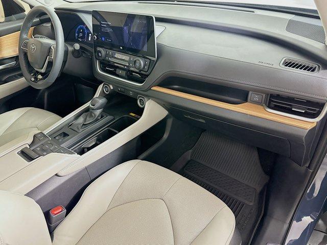 2024 Toyota Grand Highlander Vehicle Photo in Flemington, NJ 08822