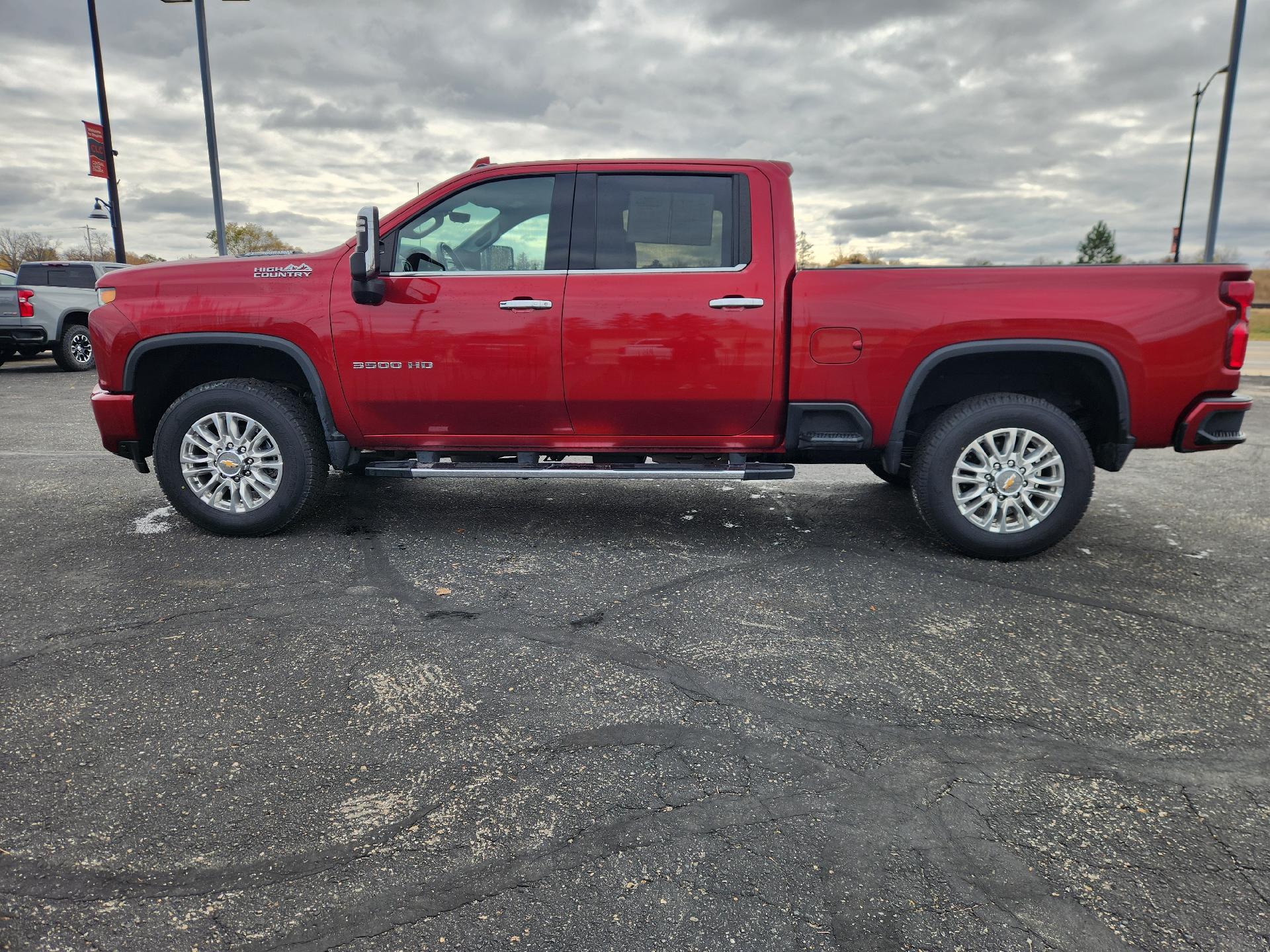 Used 2022 Chevrolet Silverado 3500HD High Country with VIN 1GC4YVEY8NF285668 for sale in Staples, Minnesota