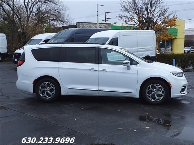 2022 Chrysler Pacifica Vehicle Photo in Saint Charles, IL 60174