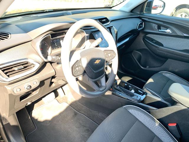 2021 Chevrolet Trailblazer Vehicle Photo in MOON TOWNSHIP, PA 15108-2571