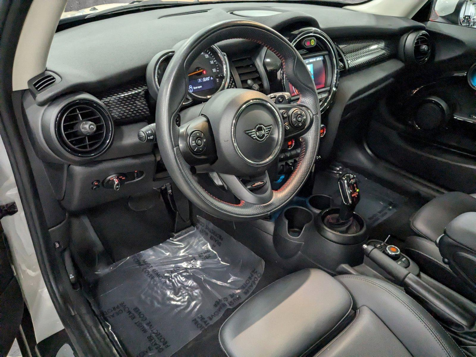 2021 MINI Cooper S Hardtop 2 Door Vehicle Photo in Pompano Beach, FL 33064