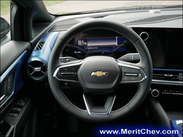 2024 Chevrolet Equinox EV Vehicle Photo in MAPLEWOOD, MN 55119-4794