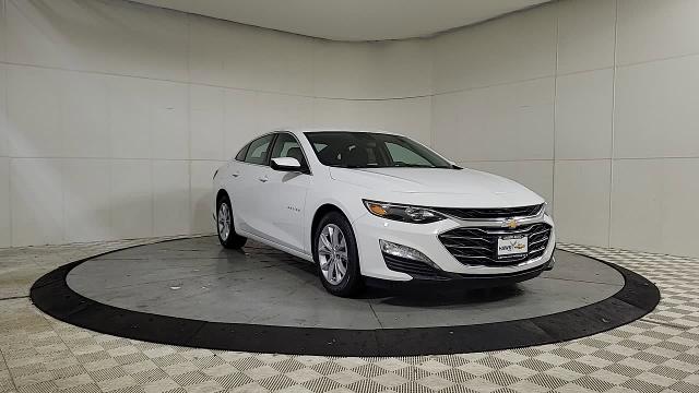 2024 Chevrolet Malibu Vehicle Photo in JOLIET, IL 60435-8135