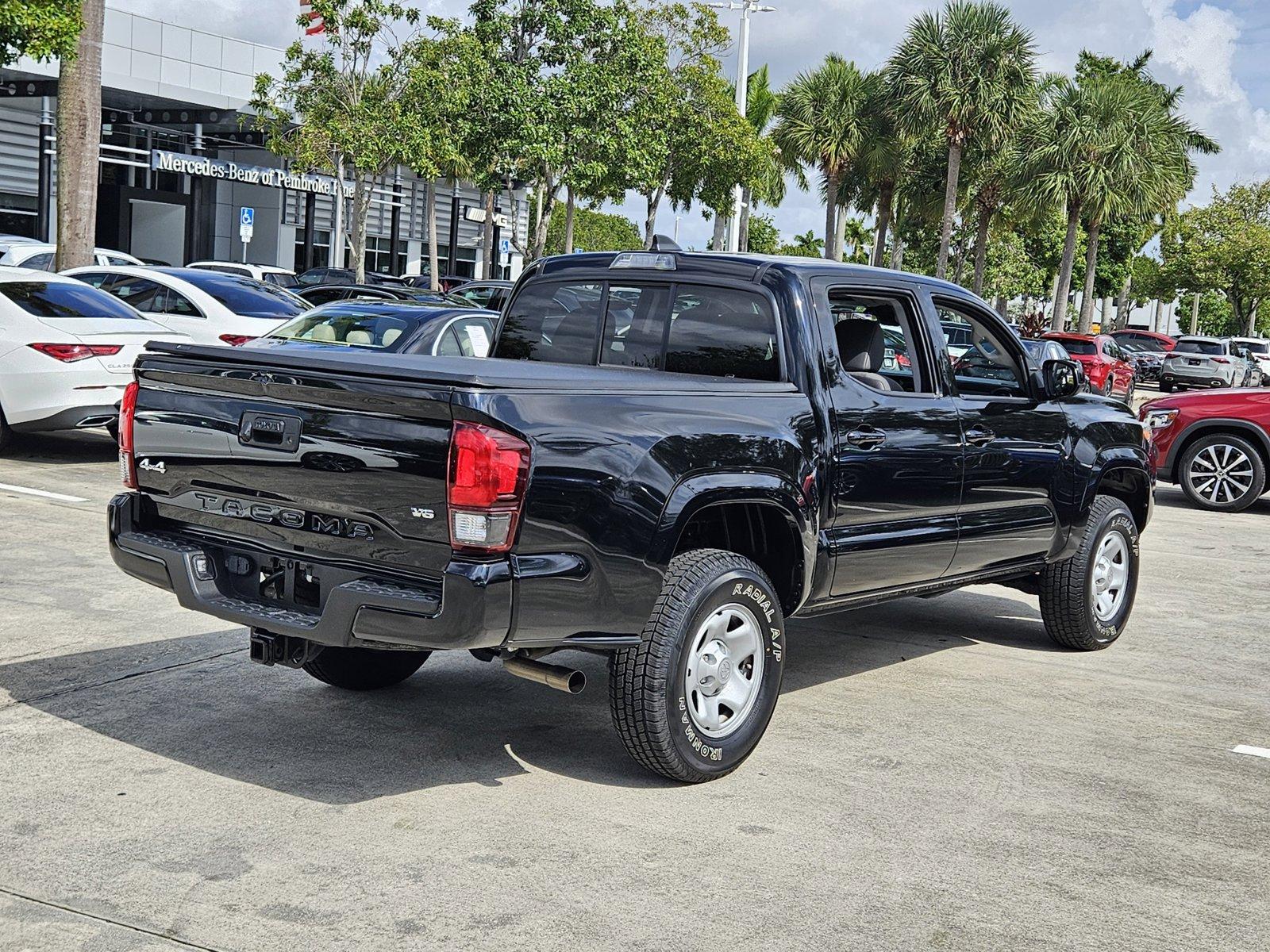 2022 Toyota Tacoma 4WD Vehicle Photo in Pembroke Pines , FL 33027