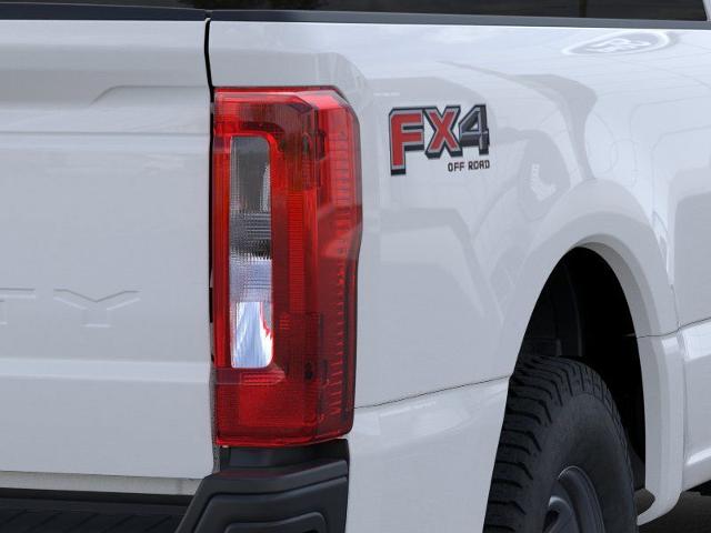 2024 Ford Super Duty F-350 SRW Vehicle Photo in Weatherford, TX 76087