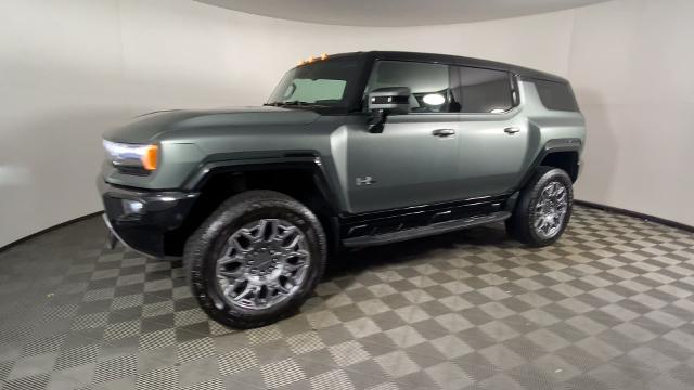 2024 GMC HUMMER EV SUV Vehicle Photo in ALLIANCE, OH 44601-4622