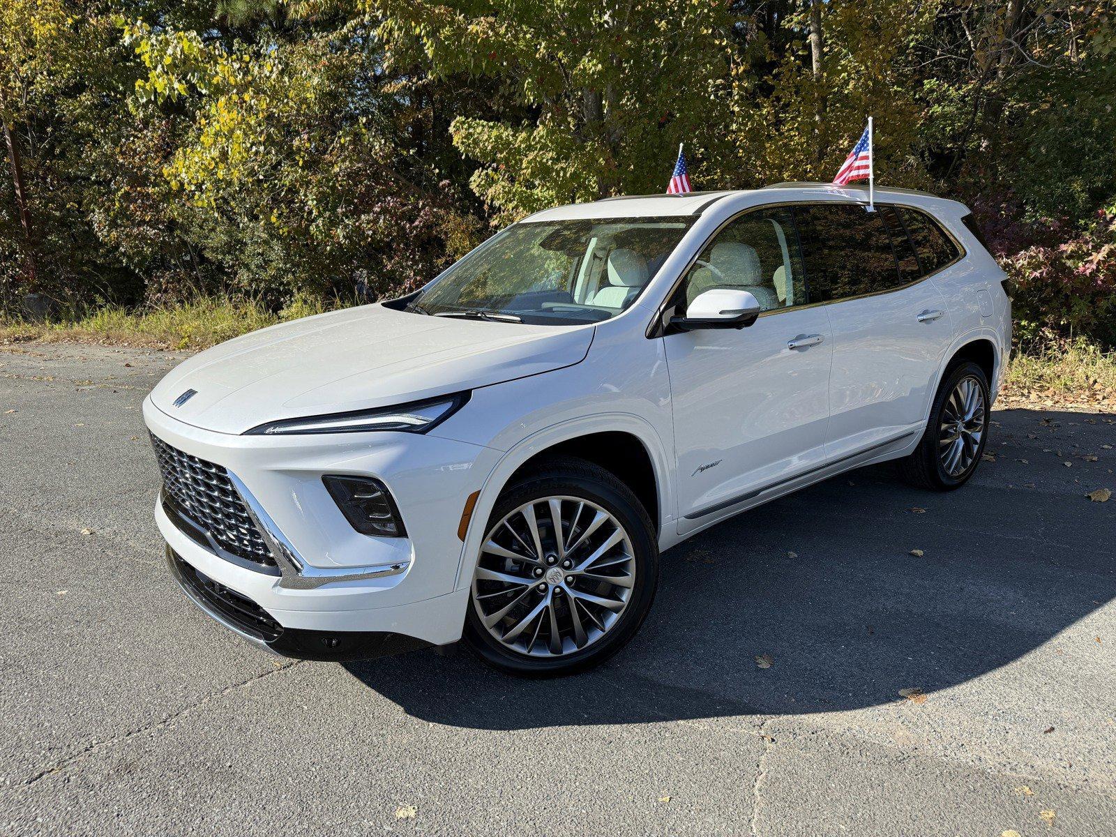 2025 Buick Enclave Vehicle Photo in MONROE, NC 28110-8431