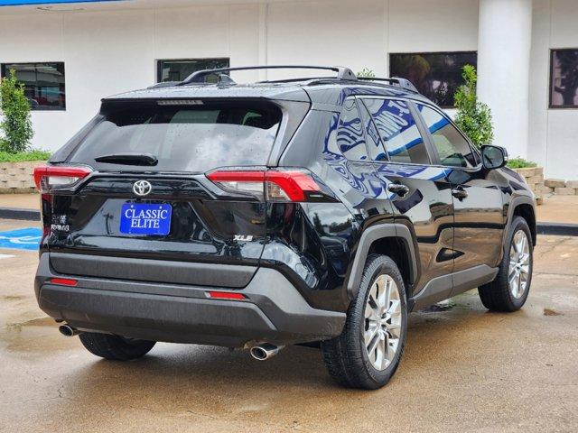 2020 Toyota RAV4 Vehicle Photo in SUGAR LAND, TX 77478-0000