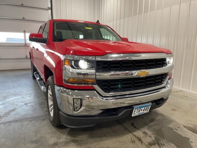 Used 2018 Chevrolet Silverado 1500 LT with VIN 3GCUKRER5JG441904 for sale in Glenwood, Minnesota