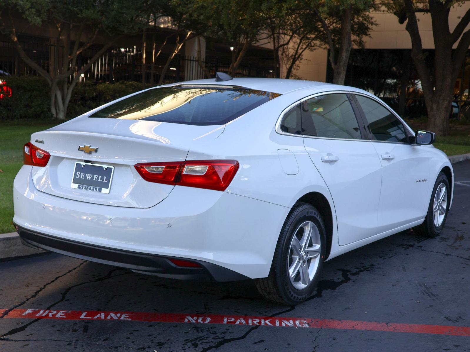 2024 Chevrolet Malibu Vehicle Photo in DALLAS, TX 75209-3095