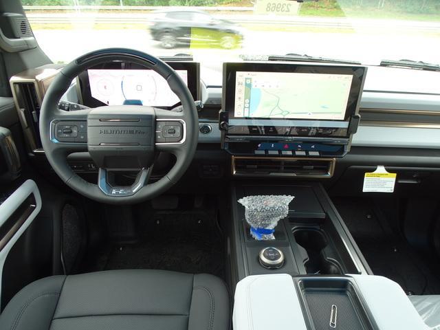 2025 GMC HUMMER EV SUV Vehicle Photo in BOURNE, MA 02532-3918