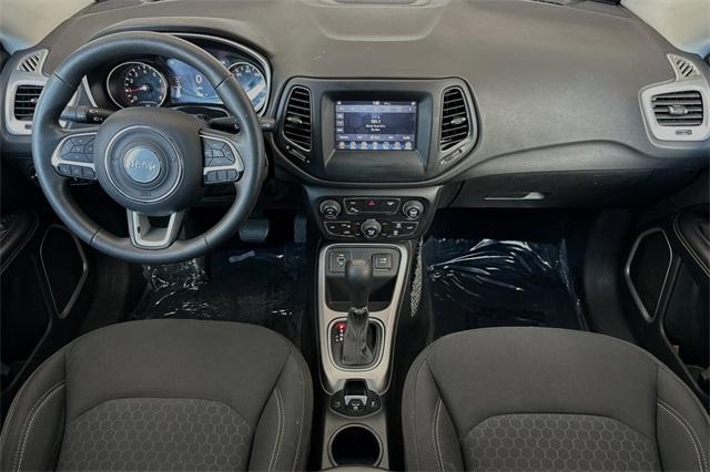 2018 Jeep Compass Vehicle Photo in ELK GROVE, CA 95757-8703