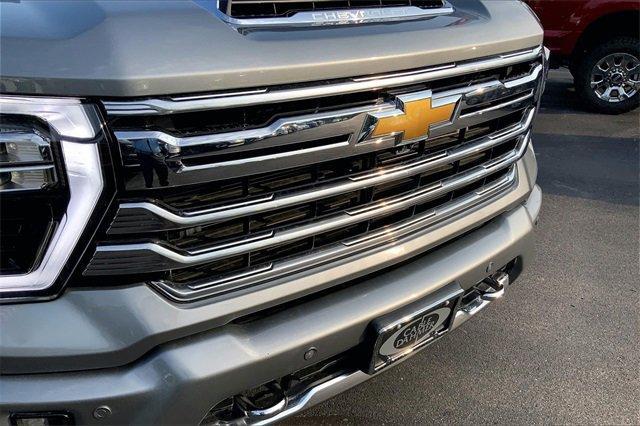 2024 Chevrolet Silverado 3500 HD Vehicle Photo in INDEPENDENCE, MO 64055-1377