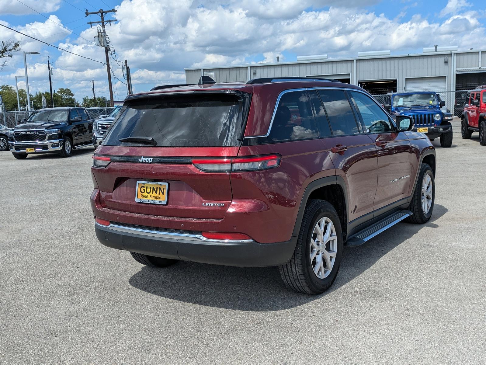 2022 Jeep Grand Cherokee Vehicle Photo in Seguin, TX 78155