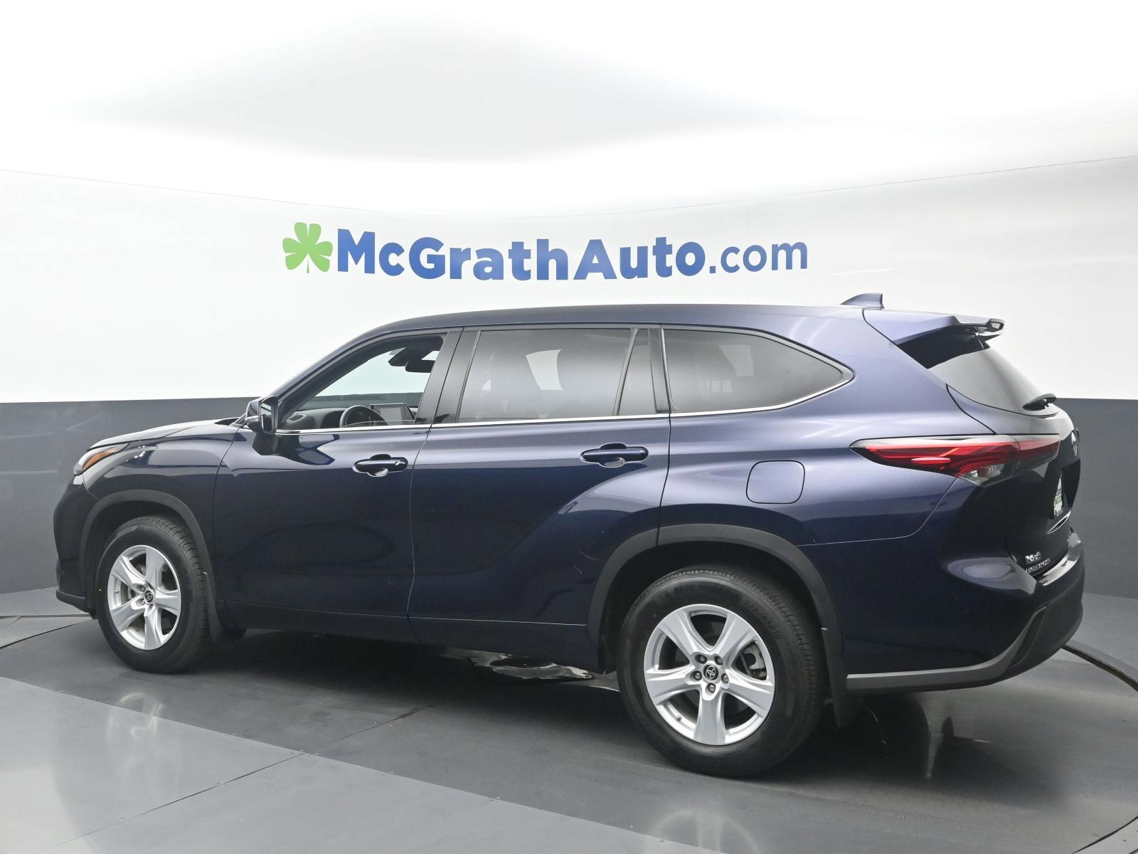 2021 Toyota Highlander Vehicle Photo in Cedar Rapids, IA 52402