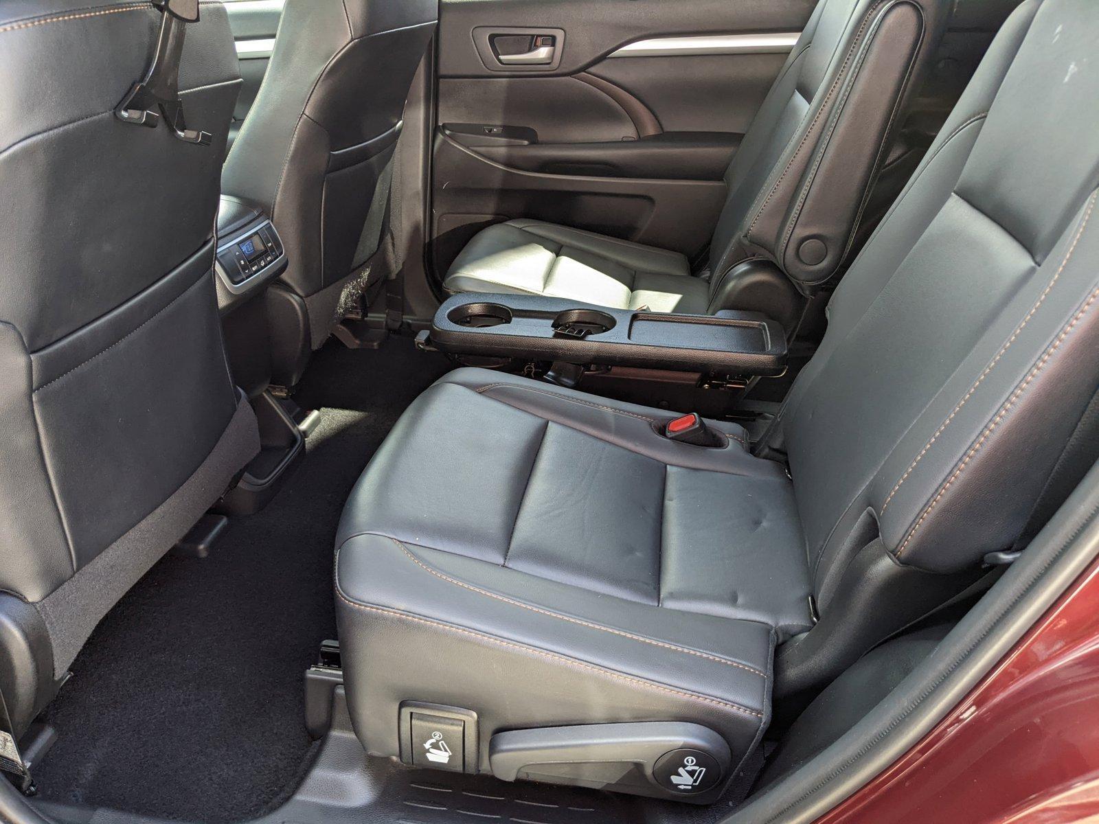 2019 Toyota Highlander Vehicle Photo in Jacksonville, FL 32256