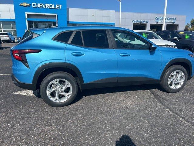 2025 Chevrolet Trax Vehicle Photo in SAUK CITY, WI 53583-1301