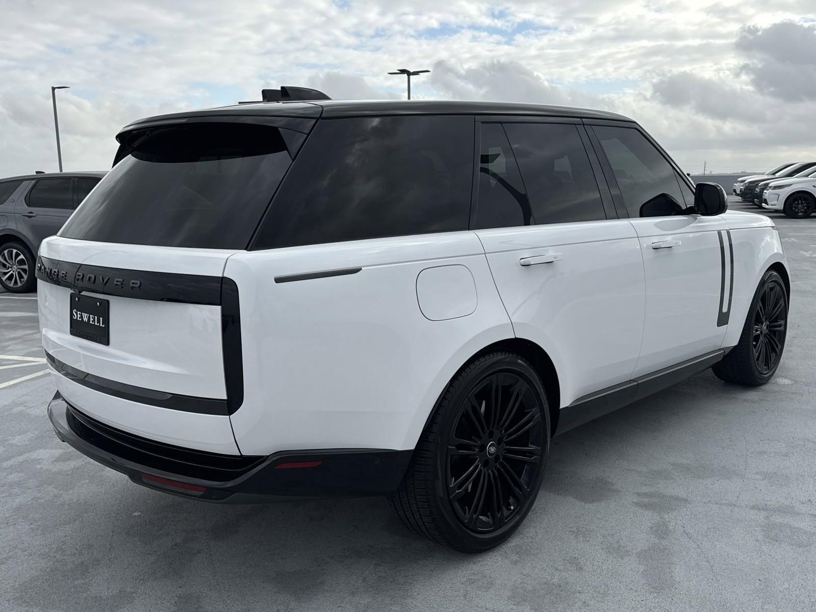 2024 Range Rover Vehicle Photo in AUSTIN, TX 78717