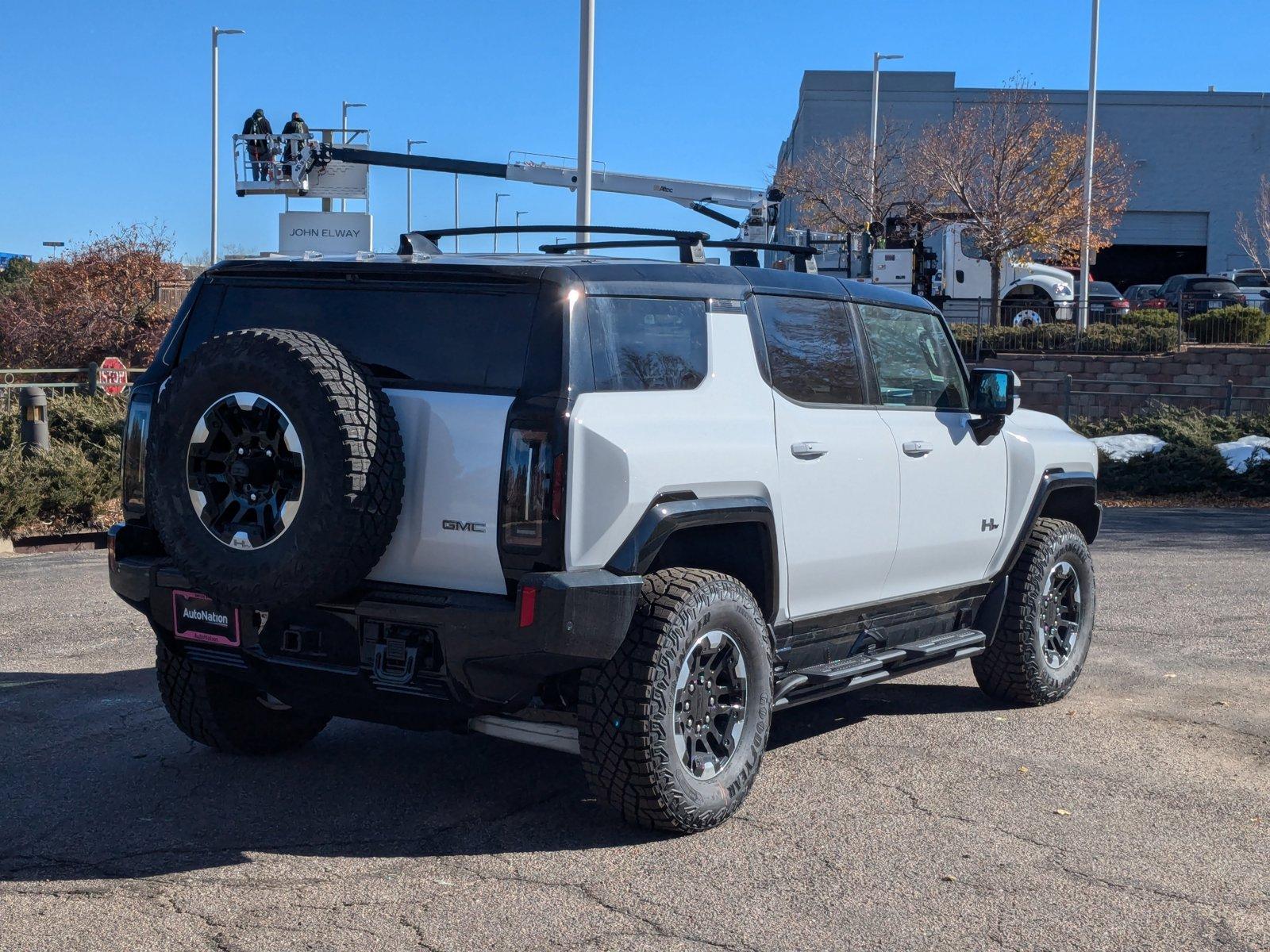 2025 GMC HUMMER EV SUV Vehicle Photo in LONE TREE, CO 80124-2750