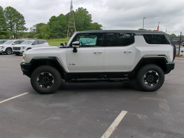 2024 GMC HUMMER EV SUV Vehicle Photo in ALBERTVILLE, AL 35950-0246