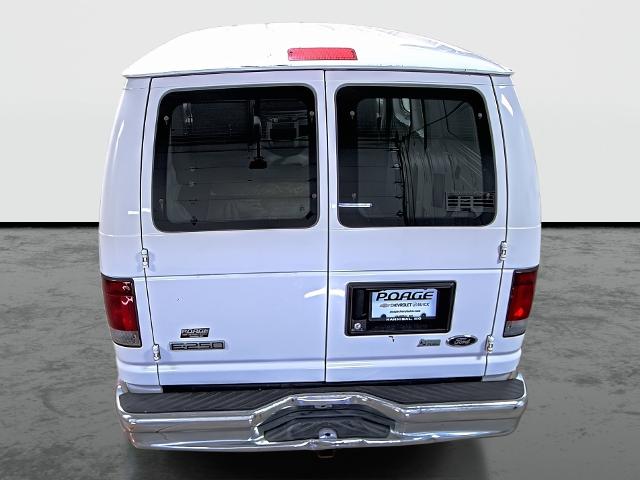 2010 Ford Econoline Cargo Van Vehicle Photo in HANNIBAL, MO 63401-5401