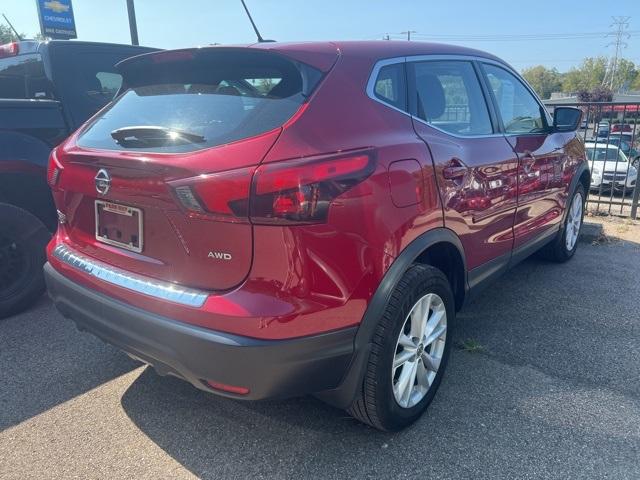 2017 Nissan Rogue Sport Vehicle Photo in MILFORD, OH 45150-1684