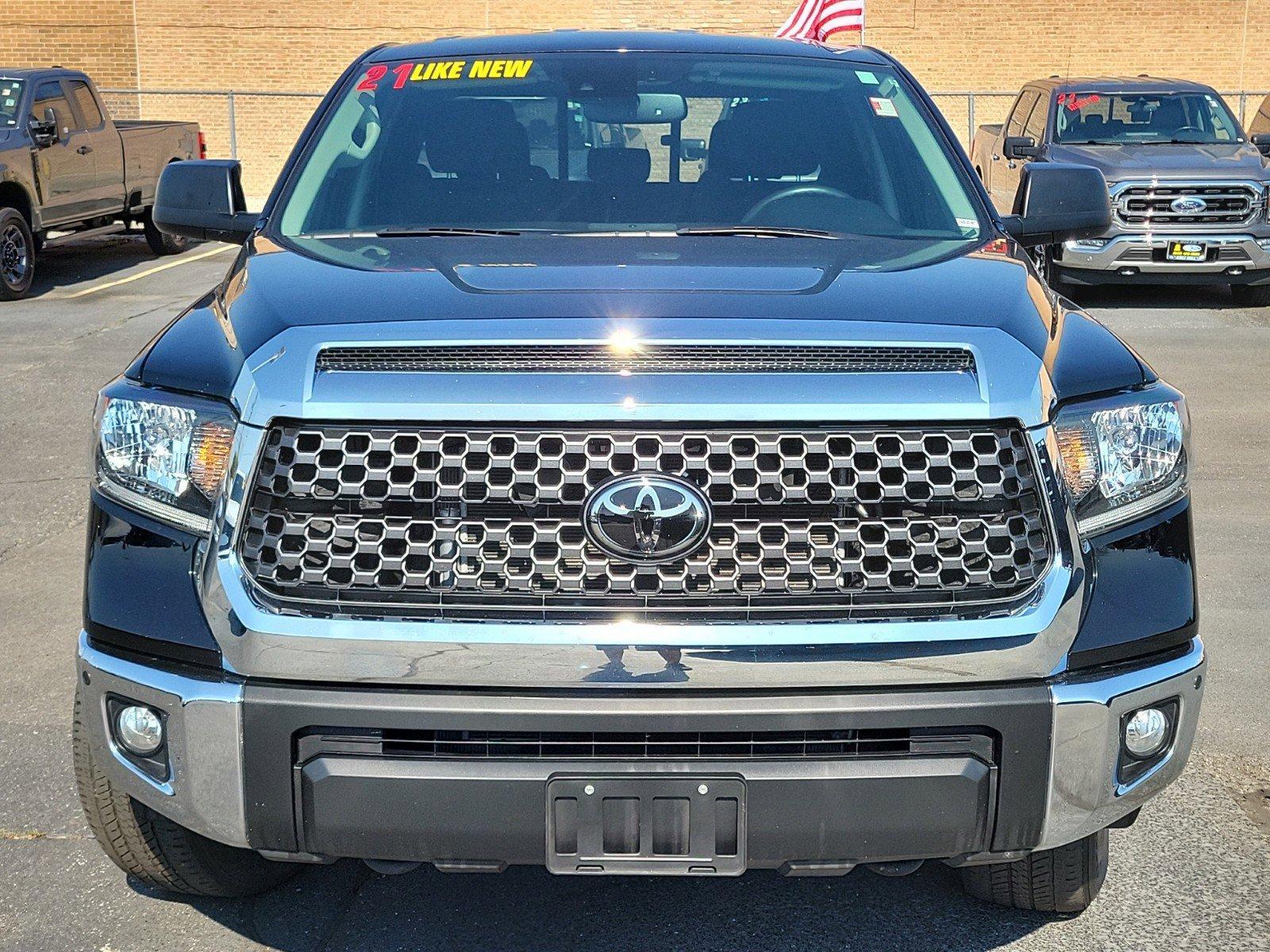 2021 Toyota Tundra 4WD Vehicle Photo in Plainfield, IL 60586