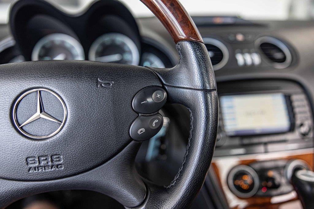 2006 Mercedes-Benz SL-Class Vehicle Photo in Saint Charles, IL 60174